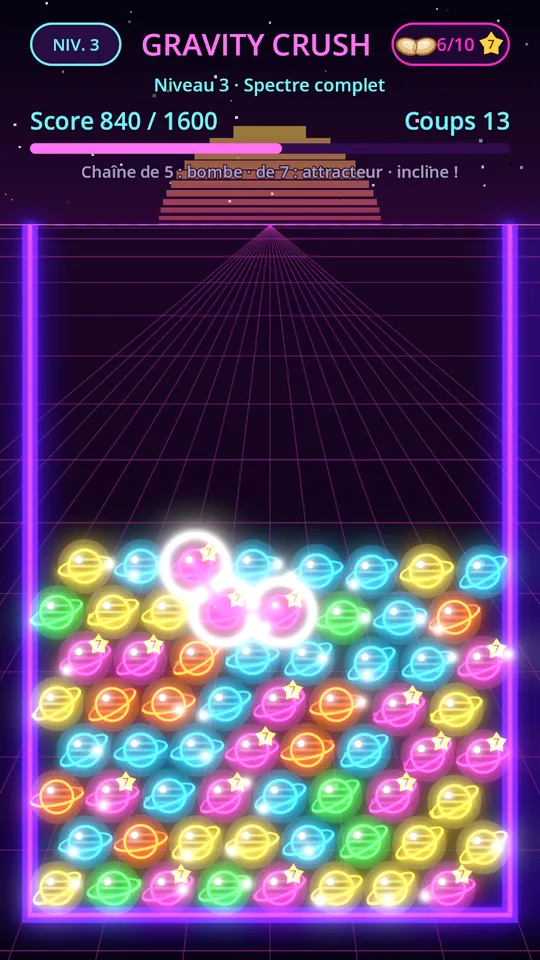 Niveau 3 : une chaîne d'orbes roses surlignée, score 840 sur 1 600.